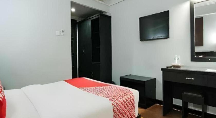Hotel K77 Dumai Exteriör bild