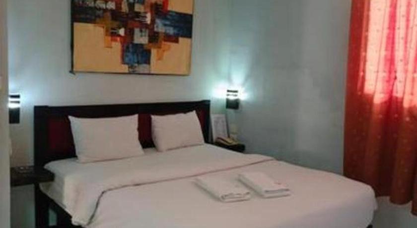 Hotel K77 Dumai Exteriör bild